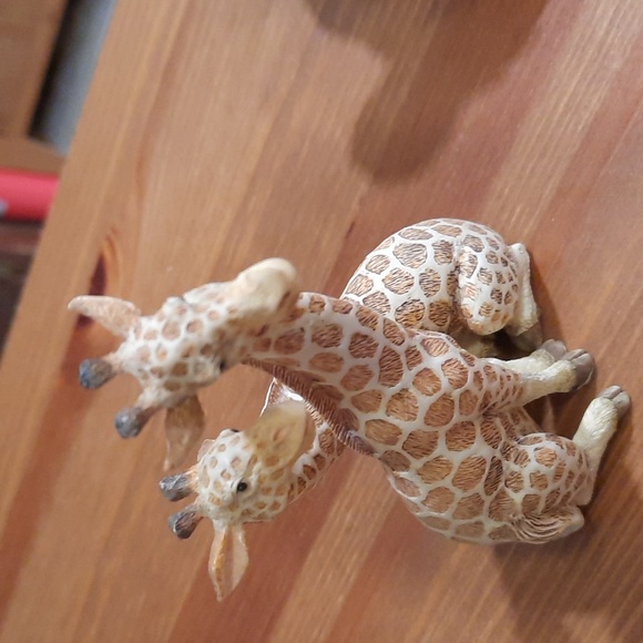 Franklin Mint Animal Figurines 3 Piece Set For Price.